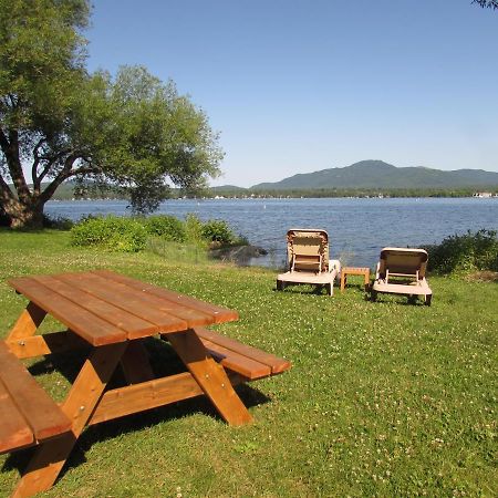 Superbe Condo Bord De L'Eau A Magog Zewnętrze zdjęcie