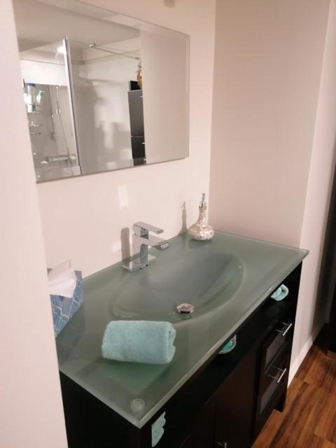 Superbe Condo Bord De L'Eau A Magog Zewnętrze zdjęcie