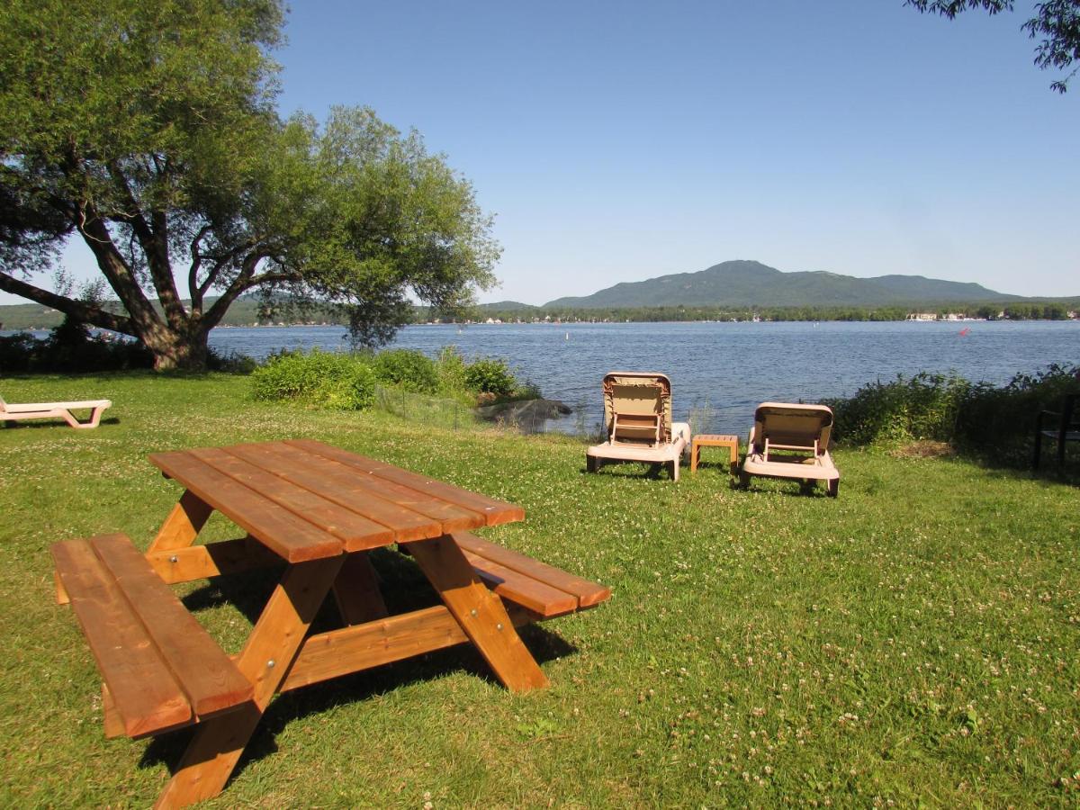 Superbe Condo Bord De L'Eau A Magog Zewnętrze zdjęcie